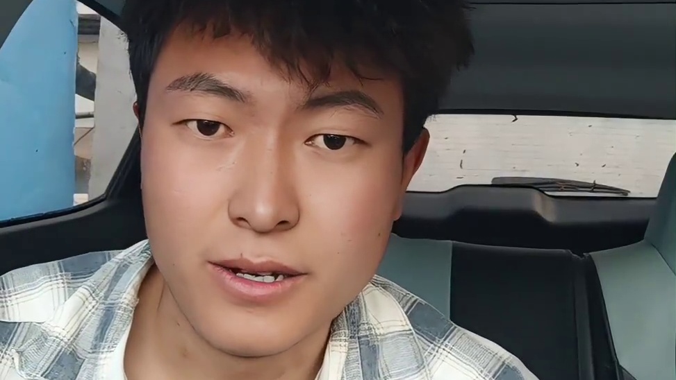 默，李荣浩
