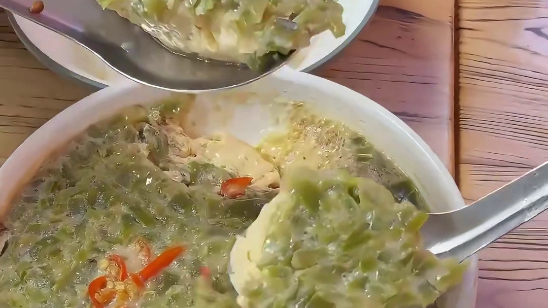 我不相信在外打工的东北人，看到这饭菜他不想家！