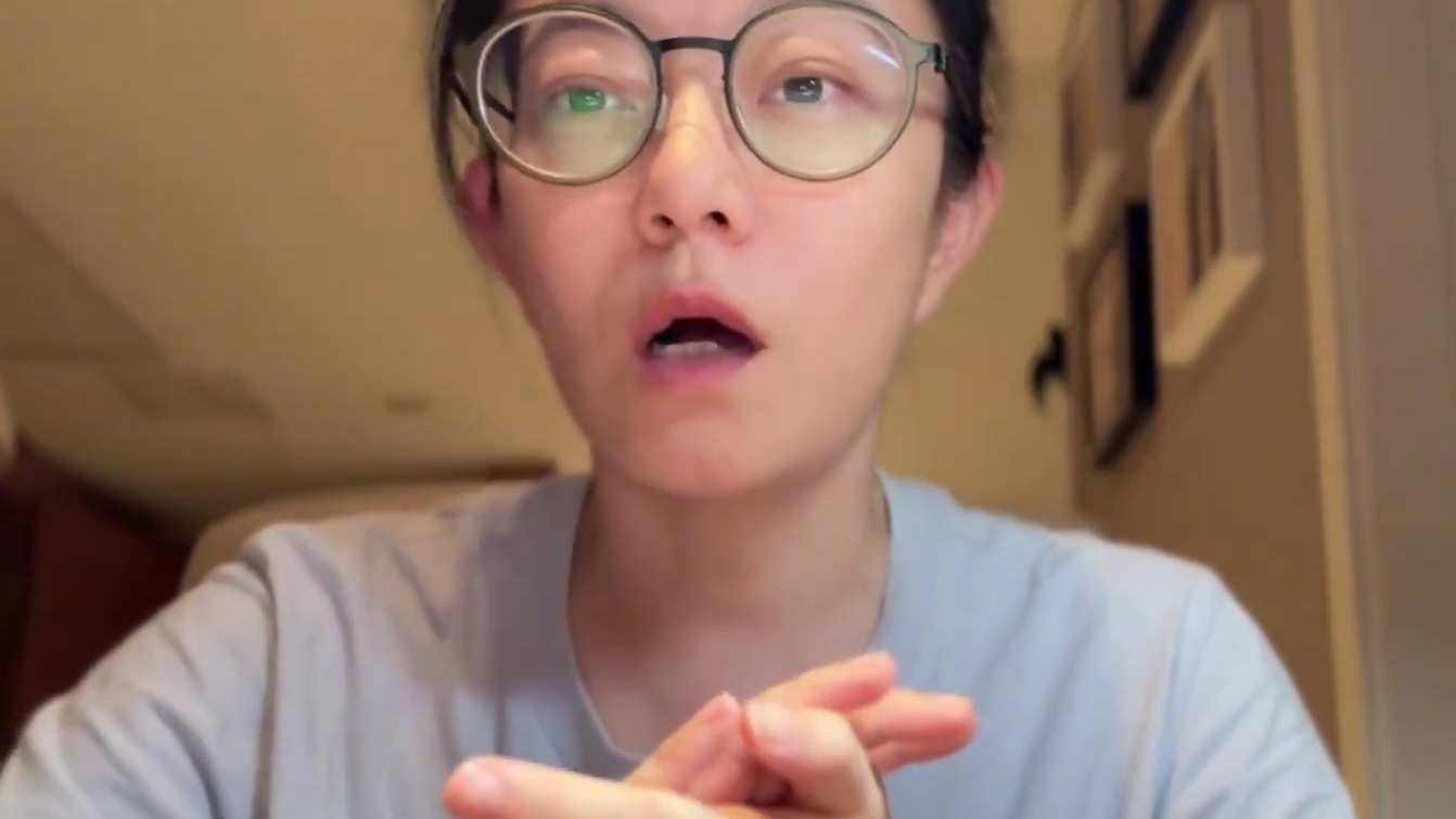 祛魅复活节岛-智利 祛魅也是旅行的一部分，曾经觉得无比神秘遥远的地方，自己亲自抵达的时候，觉得原来所