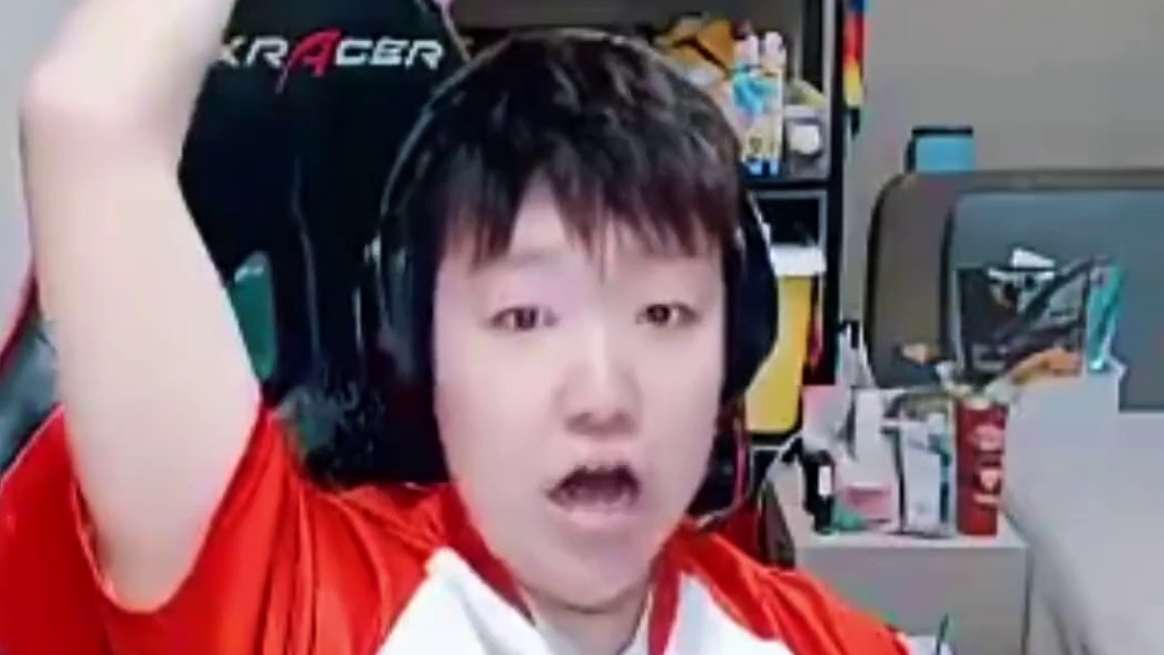 各大职业主播们看，AG3:1战胜KZ获得CFPLS27总冠军，doo封神