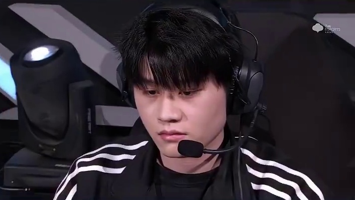 【2026S联赛春季赛第一赛段】第二周第三日第一场组队道具赛
QY vs RSG
第七局：星星火车站