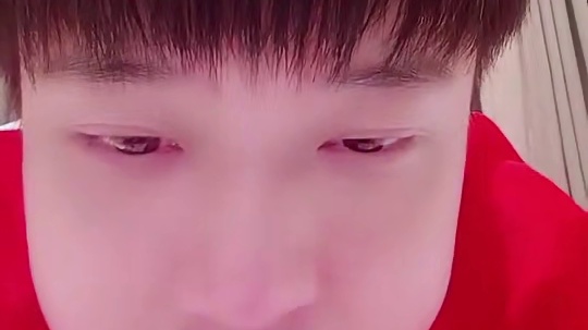 宠儿回应给嘉宝一个上场机会，伟哥说在AG还是有话语权的照样压力 #
