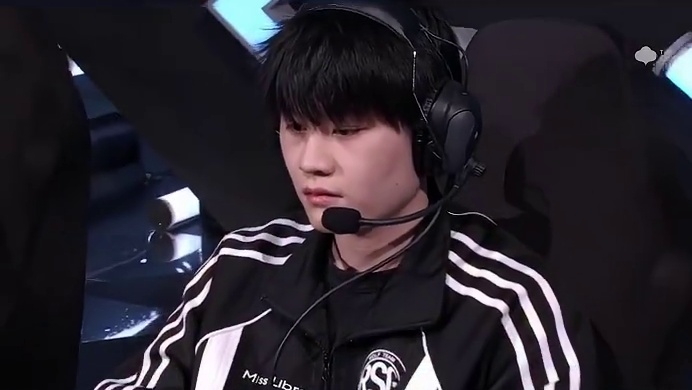 【2026S联赛春季赛第一赛段】第二周第四日第三场组队道具赛
eStar vs RSG
第五局：夜鸣