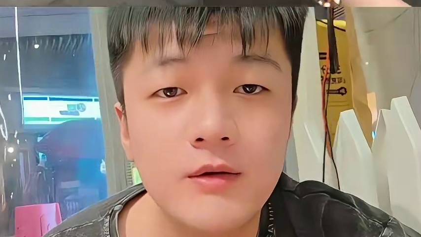 欧欧表示拿十个联赛冠军就退役，调侃鹰眼故意输不让嘉玮FMVP
