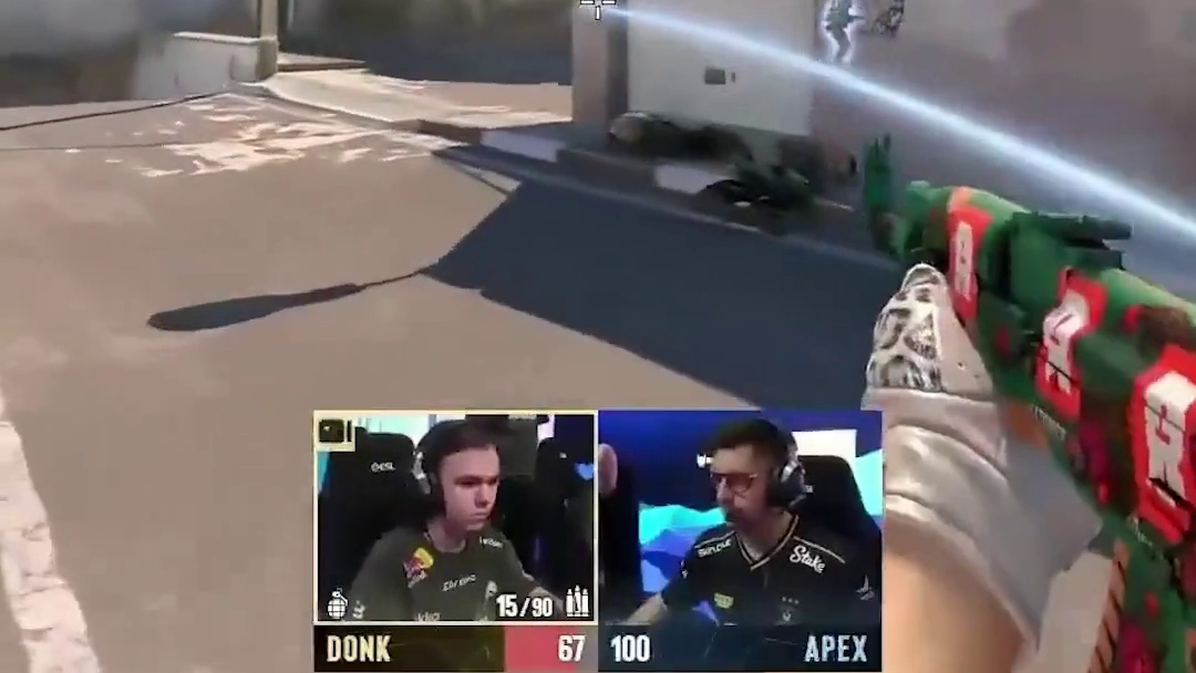 donk极限残局1V2拿下小蜜蜂，但是醒的太晚了啊！