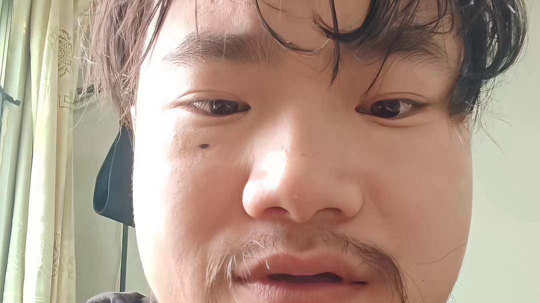 有钱人都会忘本