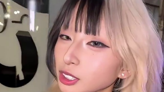 试着告诉偶像马上见不到我了