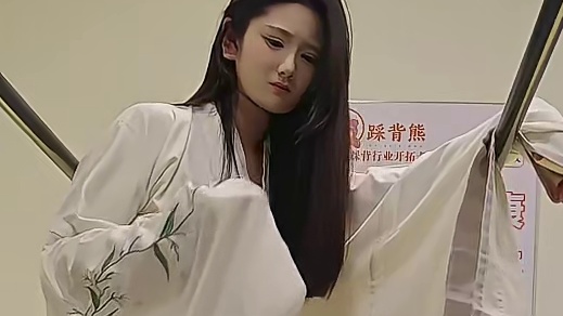 诶？啥情况？咋变的啊？