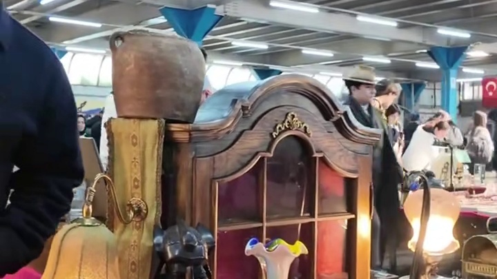 伊斯坦布尔跳蚤市场 不容错过的中古之旅