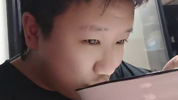 爽。。。。