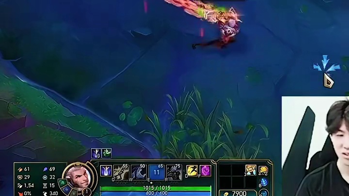 theshy看faker失误后理解了faker