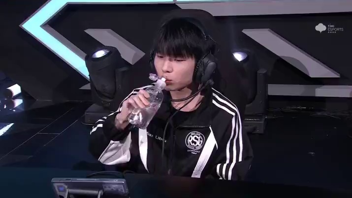 【2026S联赛春季赛第一赛段】第三周第一日第二场个人solo赛
AG vs RSG
第八局：兰舟听