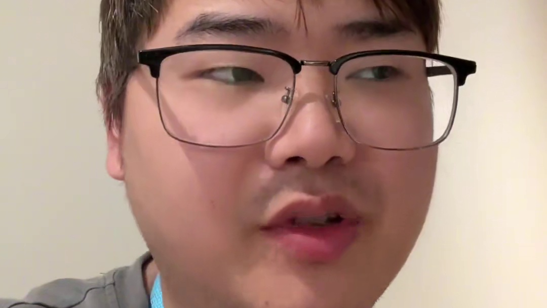 你们要测试的手机买到了，然后就是水冷明天十二点直播间补货