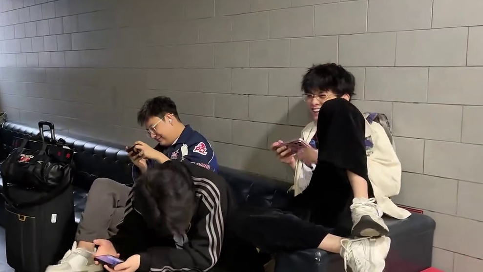 久违啦！准备开赛！ 2026PCL春季赛定妆照vlog来咯