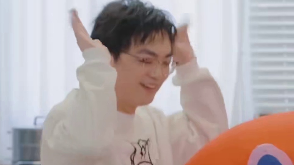 离谱：当林树圆梦登上五哈大秀热舞！这是什么雷霆场面！