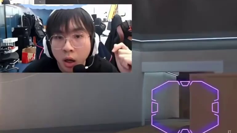 康康直播激情献唱，芮娜在rank中游龙再次撞车奶芙