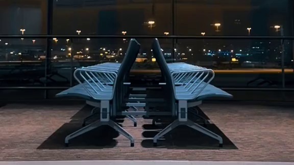 一路火花带闪电，太空步滑进电影院！ 从银川舞房滑到上海首映礼，致敬永远的Michael！