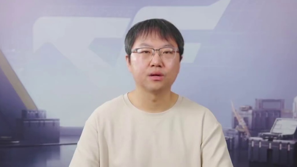 难怪我说这位新晋老王一看就有经验呢，原来是向前辈学习了啊
