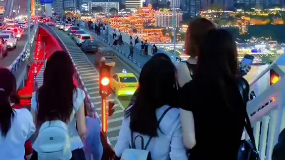 重庆夜景“封神”系列之夜幕降临洪崖洞！