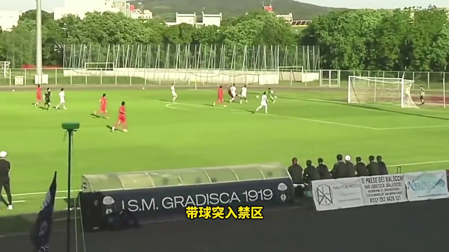 中国足球崛起了！U15国足2比0意大利U15队，15岁小将 梅开二度闪耀全场