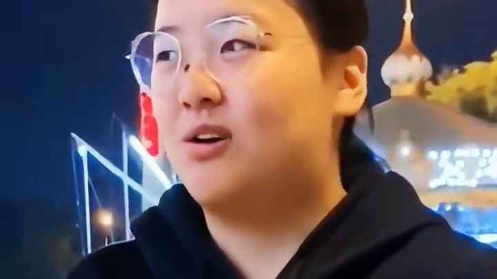 二楼看到的垃圾就是28楼丢的