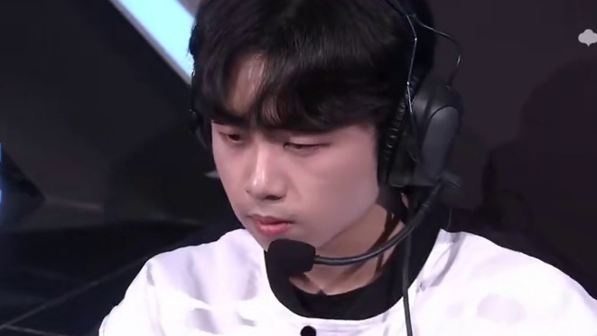 【2026S联赛春季赛第二赛段】第一周第一日第二场个人solo赛
RW vs KZ
第八局：极速航天