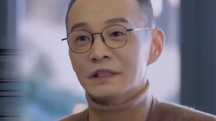 近50岁单身妈妈相亲被误认小姑娘