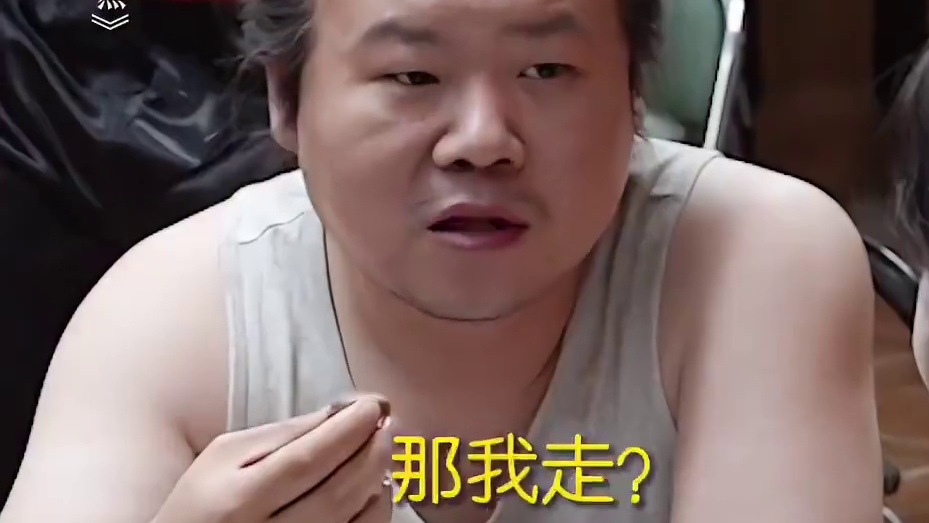 看到第20秒，谁能忍住不被小岳岳的即兴发挥逗笑？
