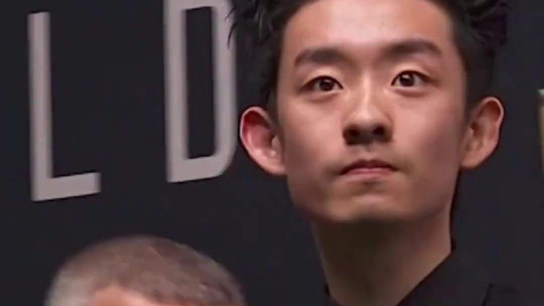 四分之一决赛，中国小将 以13-8淘汰伊朗名将瓦菲，成功晋级四强，将对阵艾伦，争夺一个决赛席位，他也成为四强中唯一的中国选手。在此前的比赛中，卫冕冠军 10-13遭到墨菲淘汰出局。