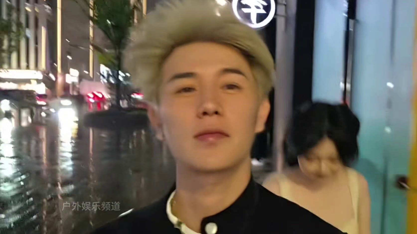 这视角谁看了不迷糊！