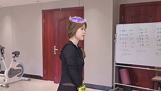 圓圓拳擊沙袋力道驚人