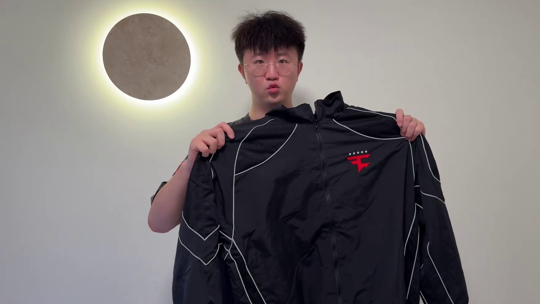 FAZE全新黑色外套，如果已经堕入黑暗，那我化为黑暗本身！