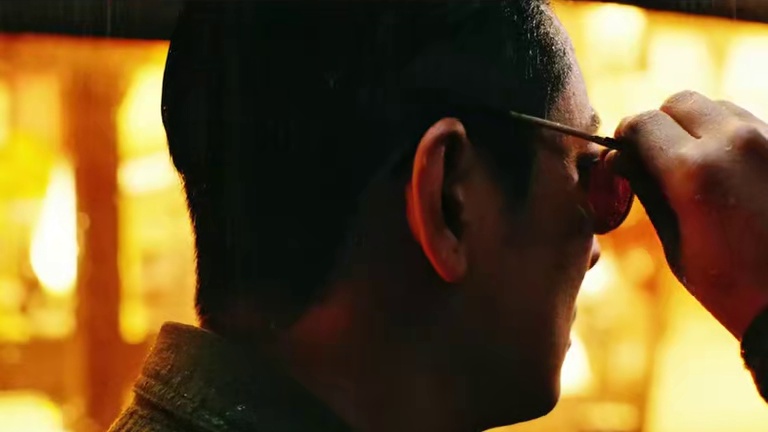 男人的实力远超怪物！