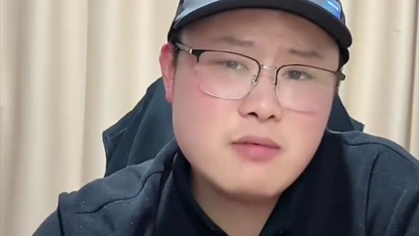 致远老师评价林诗栋，一针见血：他的球旋转偏弱，看似发力很猛，实则对手完全可以借力变线盯正手，自己会打