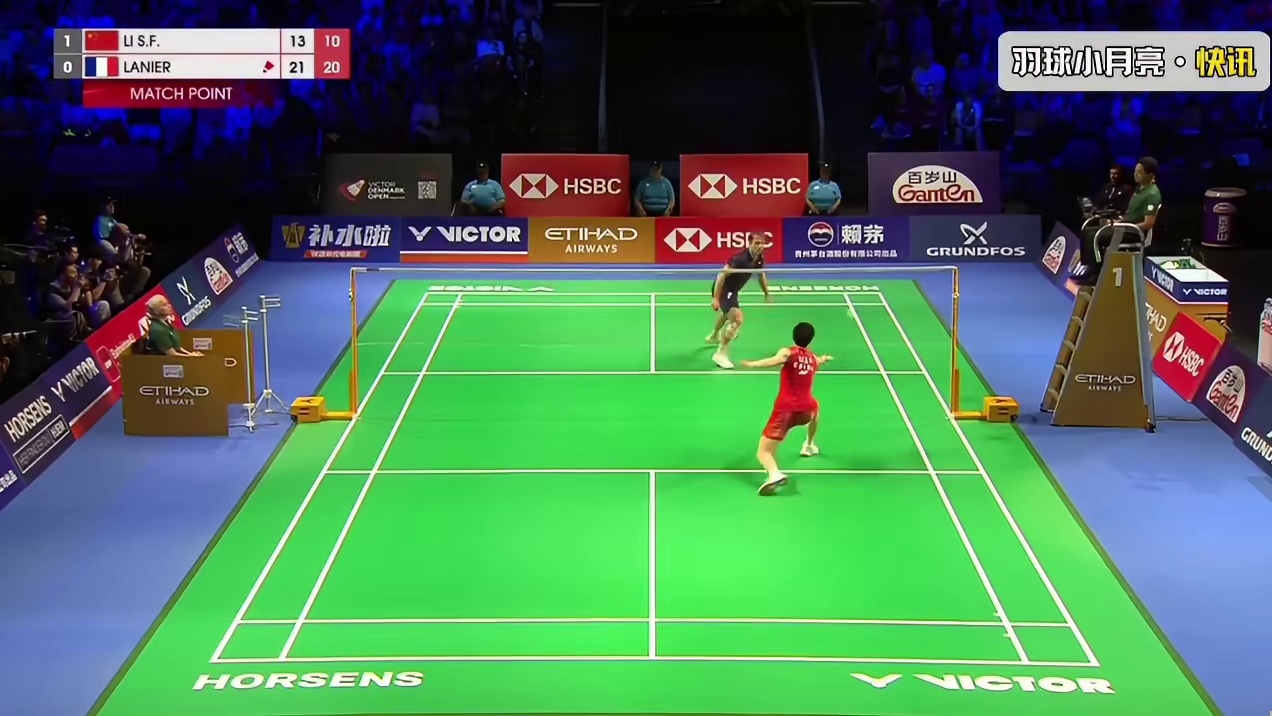 21-13，21-10，拉尼尔轻取李诗沣