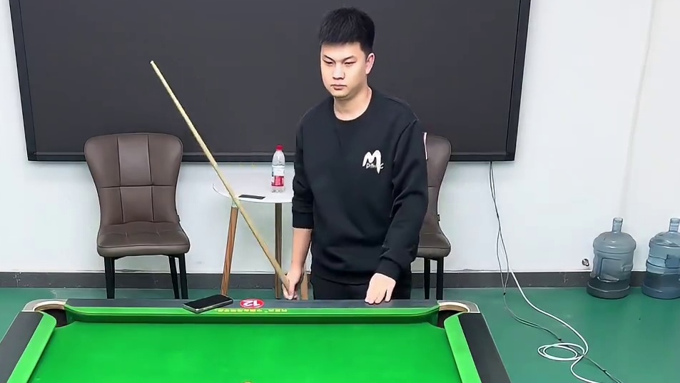 台球技巧 你是不是远台反角度球一用杆法就打不进？