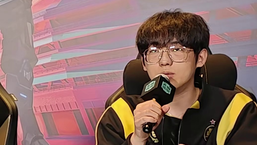 EDG Smoggy：我觉得之前的双决斗太轮椅了，我不太喜欢