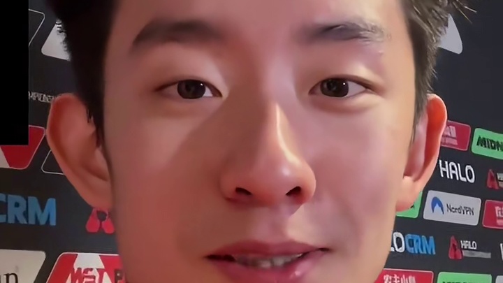 【】 

吴宜泽：我觉得这一次的比赛，我几乎经历了这项运动可以发生的一切事情，真的我觉得对我来说意义