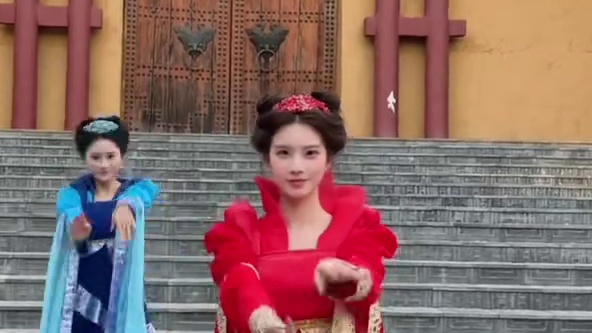 越跳越远了