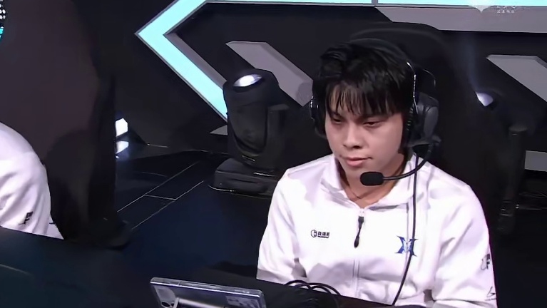【2026S联赛春季赛第二赛段】第一周第三日第三场2v竞速赛
KZ vs eStar
第九局：秋名山