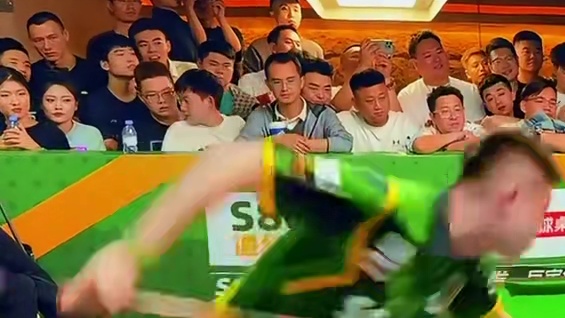 杆暴力开球，鹏哥顺势大金，气场拉满，清台无解！