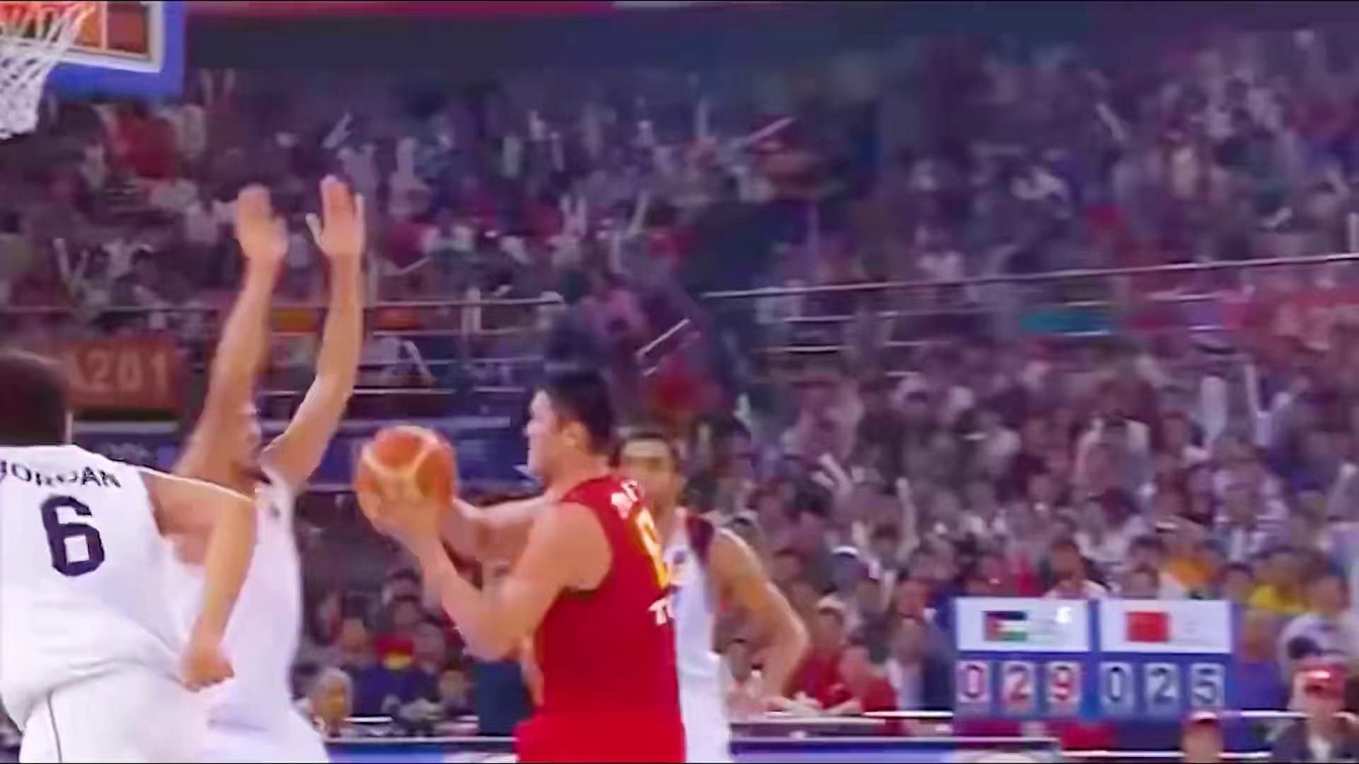2011年亚锦赛中国男篮大战约旦男篮，飞人易立贡献名场面！