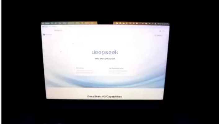 5月6日消息，中国"大基金"正在谈判领投DeepSeek首轮融资，腾讯、阿里等科技巨头排队进场，创始