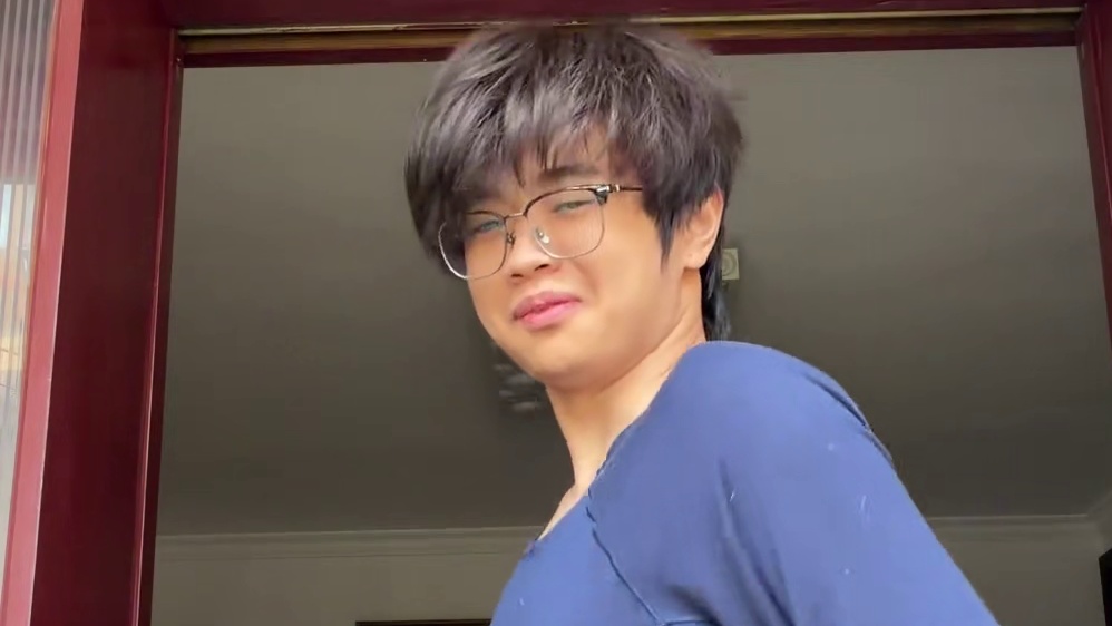 给我发奖杯了！