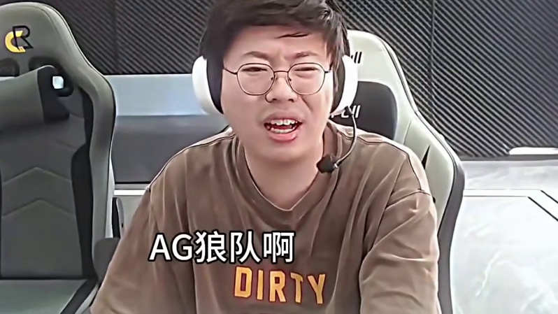 没夺冠老板就有资格压力选手，花了那么多钱发工资，却不把冠军带回来。