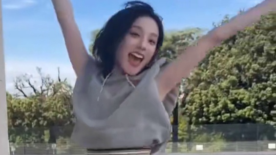 哈咯 call me 闪现一下