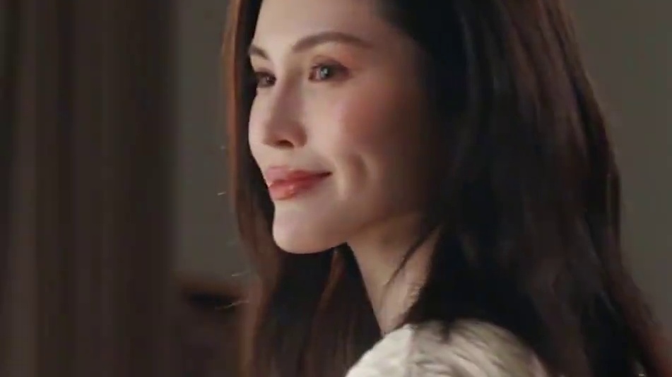 何穗母亲节晒亲子照，透露儿子小名叫小Win，母子俩合照好有爱 ​​​