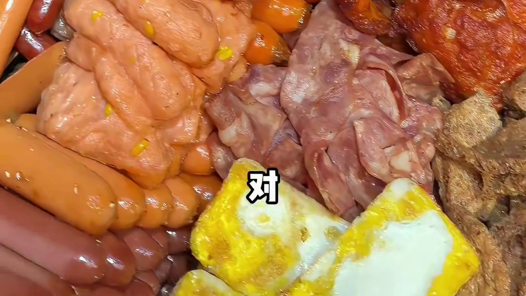 街头自选掉渣饼几十种菜1-2元！满眼都是肉挑花眼了！