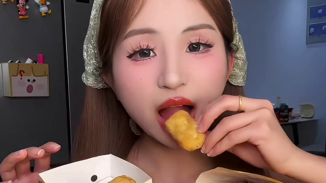 全都吃完一点都不给他剩