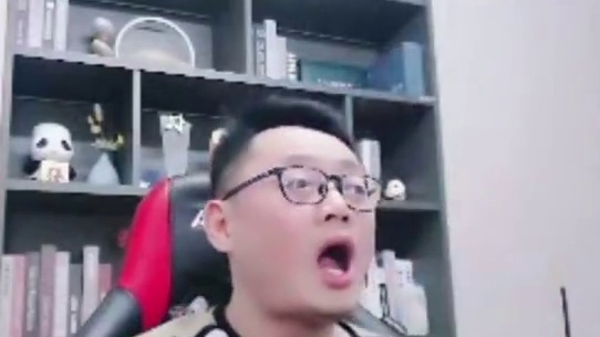这个游戏，有点问题
